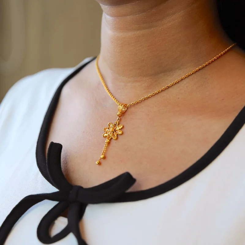 Ladies Signature Necklaces -bold statement necklaces -Gold Necklace (Chain With Hanging Flower Shaped Pendant) 21KT - FKJNKL21KM9941