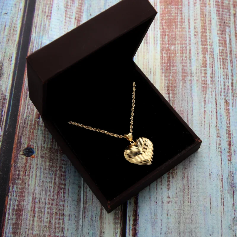 Ladies Designer Necklaces -chunky chain necklaces -Gold Necklace (Chain with Stud Heart Shaped Pendant) 18KT - FKJNKL18K9201