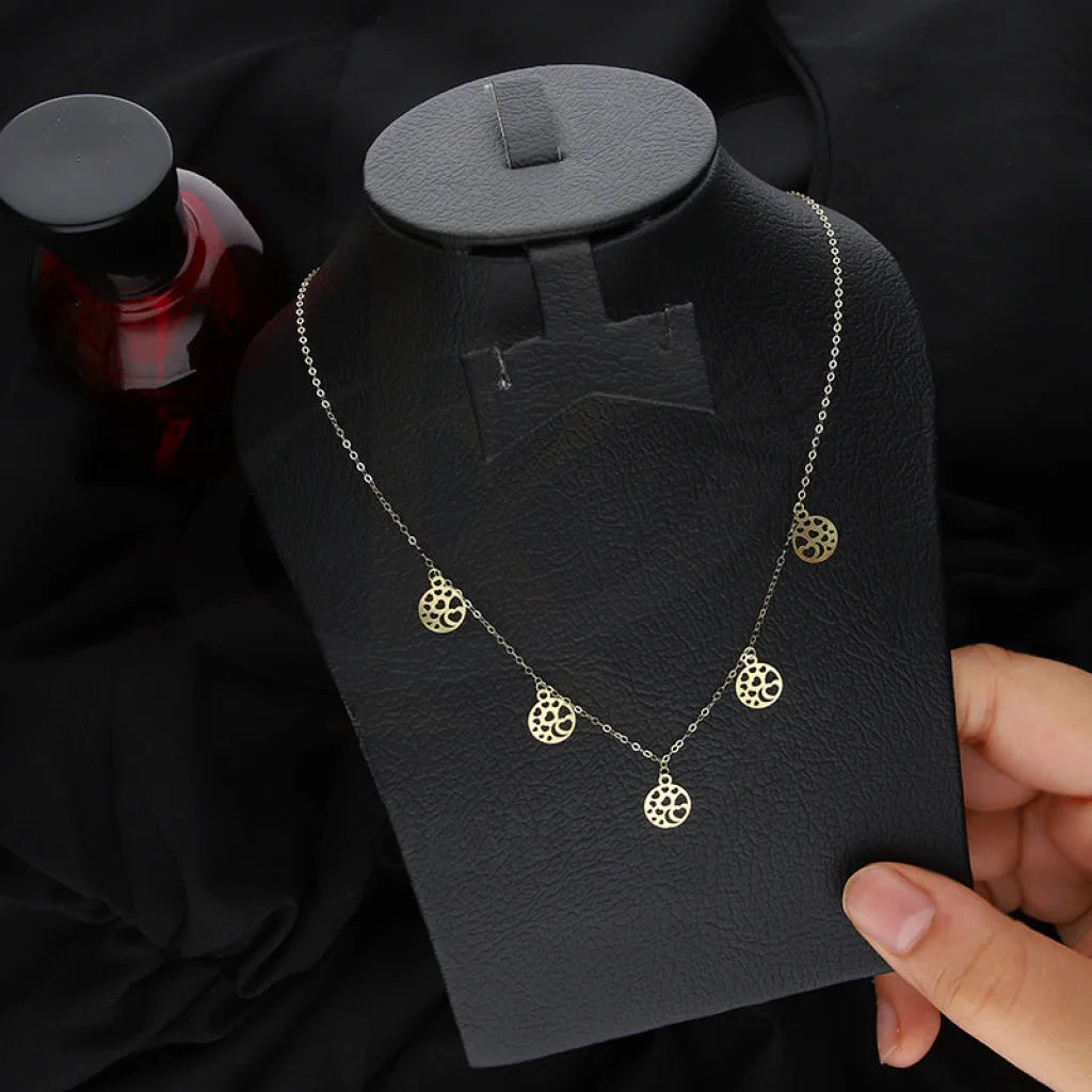 Ladies Onyx Necklaces -locket necklaces for women -Gold Round Shaped with Hearts Necklace 18KT - FKJNKL18K5345