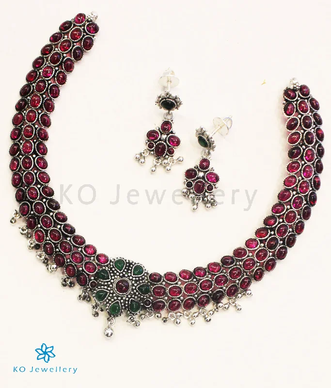 Ladies Titanium Necklaces -nature-inspired necklaces -The Ahana Silver Kempu Necklace (Red/Oxidised)