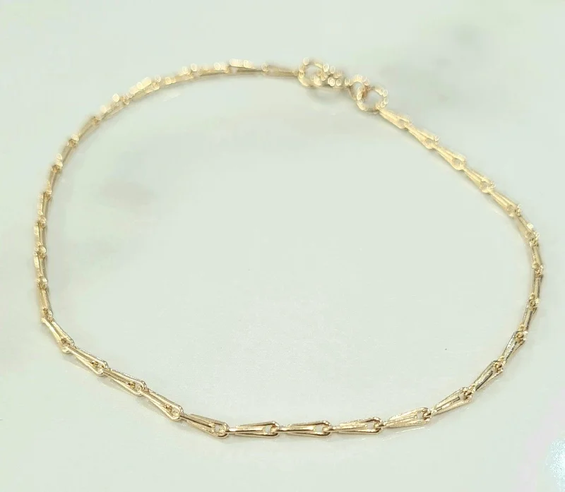 Ladies Bracelets with Morganite-9ct Gold Hayseed Chain Bracelet