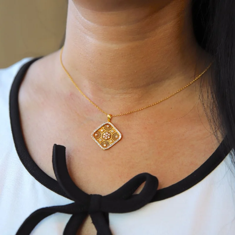 Ladies Quiet Necklaces -zodiac necklaces for women -Gold Necklace (Chain With Zircon Square Shaped Pendant) 21KT - FKJNKL21KM9946