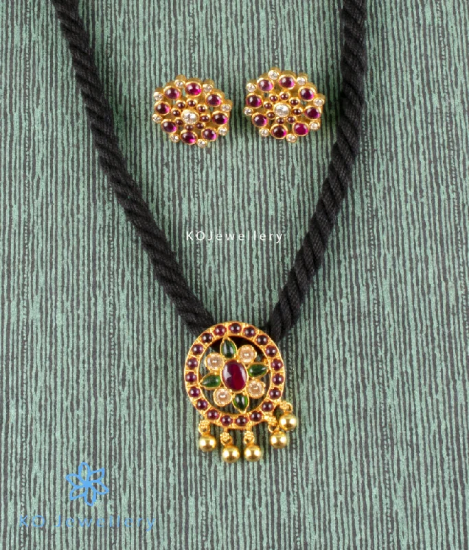 Ladies Geometric Necklaces -topaz necklaces for women -The Adhit Silver Necklace